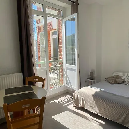 Bonvouloir מלון דירות *