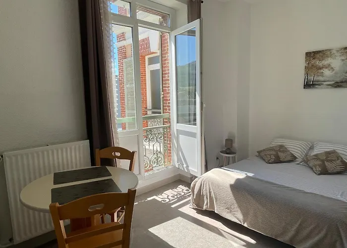 Bonvouloir מלון דירות *